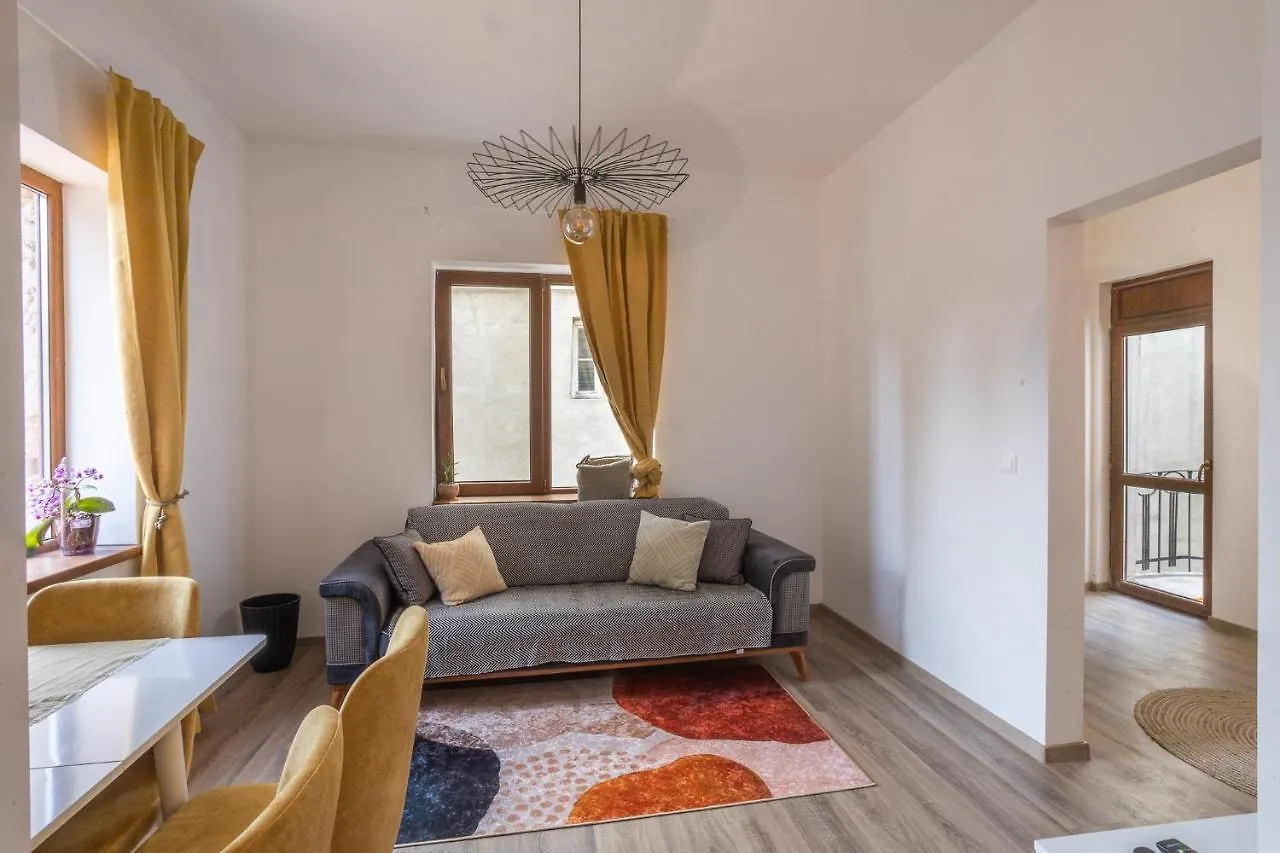 Linden House - A Lovely Apartment In Central Varna Bulgaria