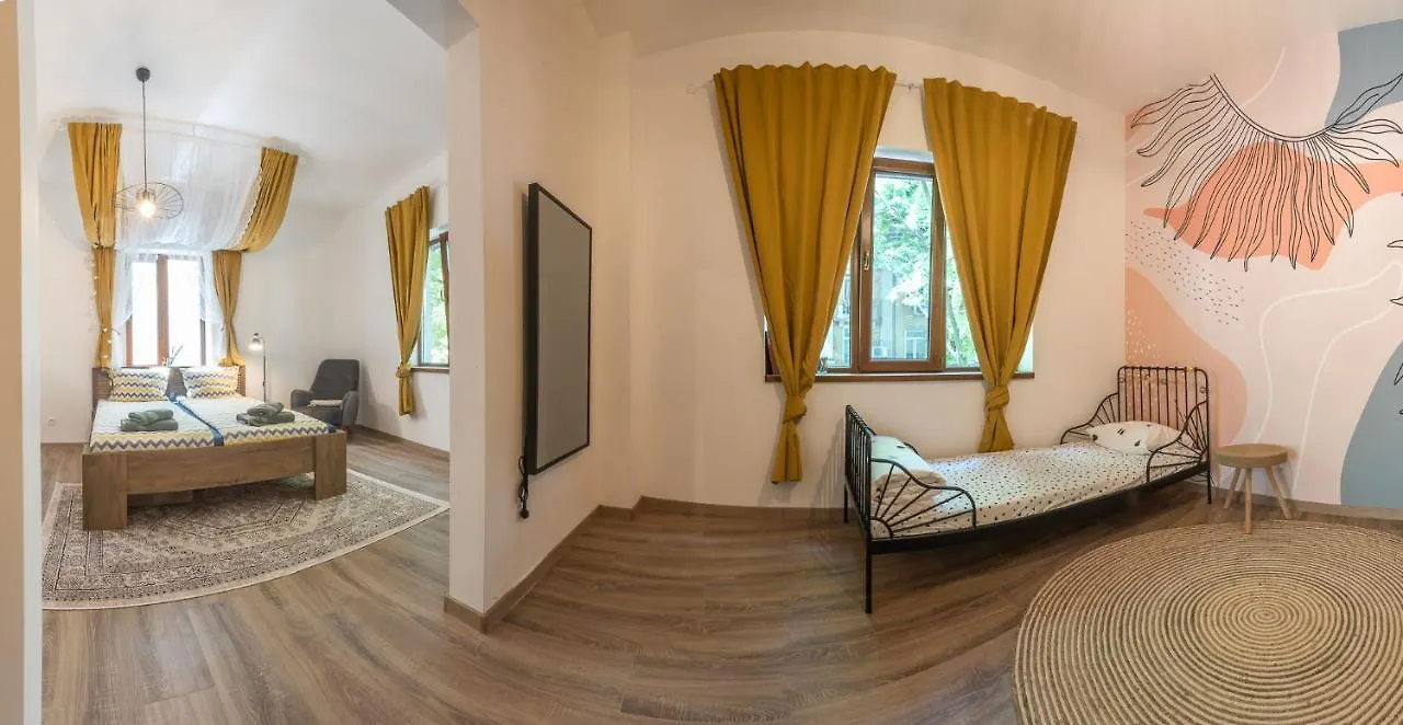Linden House - A Lovely Apartment In Central Varna Bulgaria