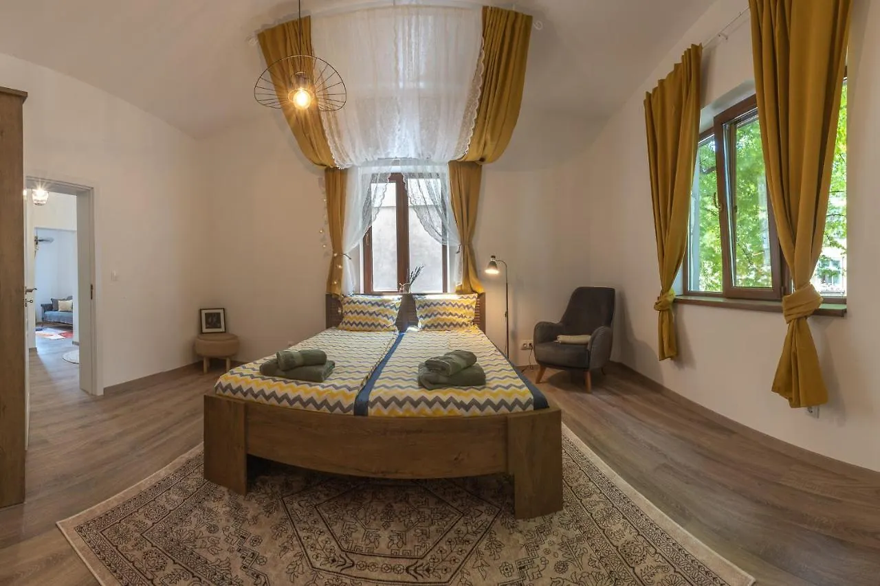 Linden House - A Lovely Apartment In Central Varna