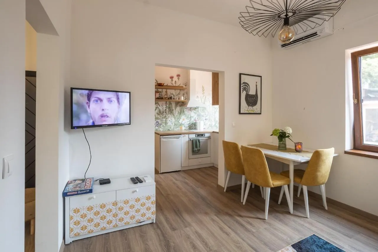 Linden House - A Lovely Apartment In Central Varna